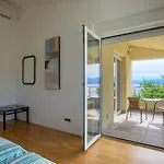 House Iver Tatil Evi *