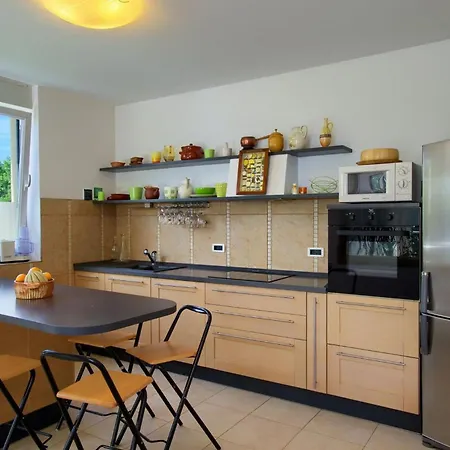 Ferienhaus House Iver Zurkovo