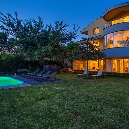 Ferienhaus House Iver *