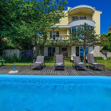 Ferienhaus House Iver Zurkovo