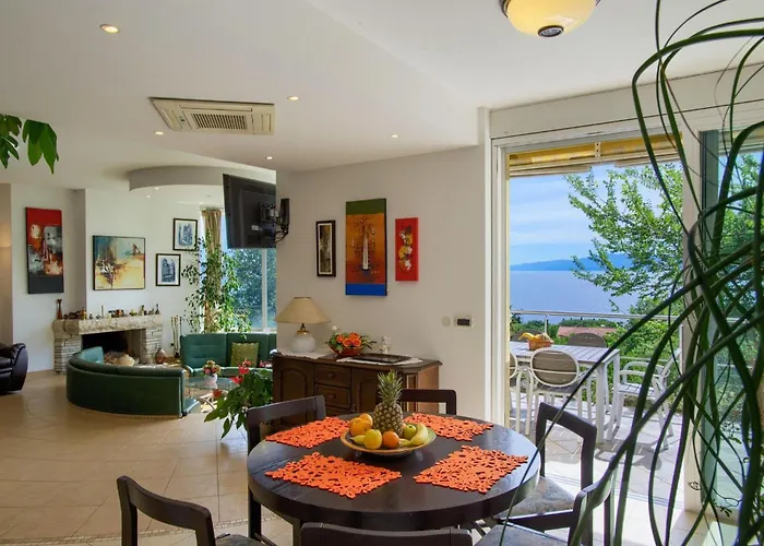 House Iver Holiday home