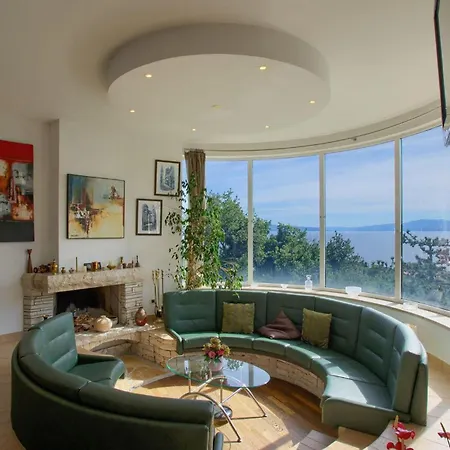 House Iver * Zurkovo