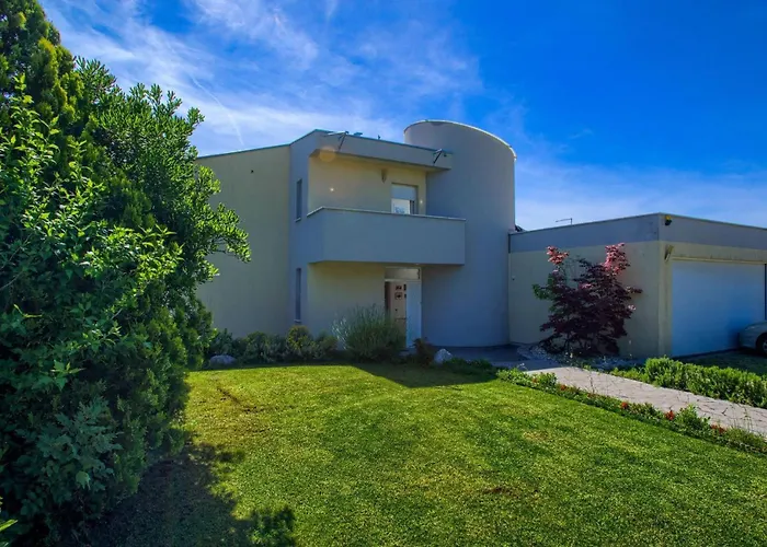 House Iver